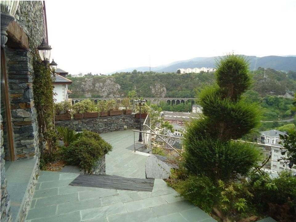 Casona El Gurugu Hotel Luarca Bagian luar foto
