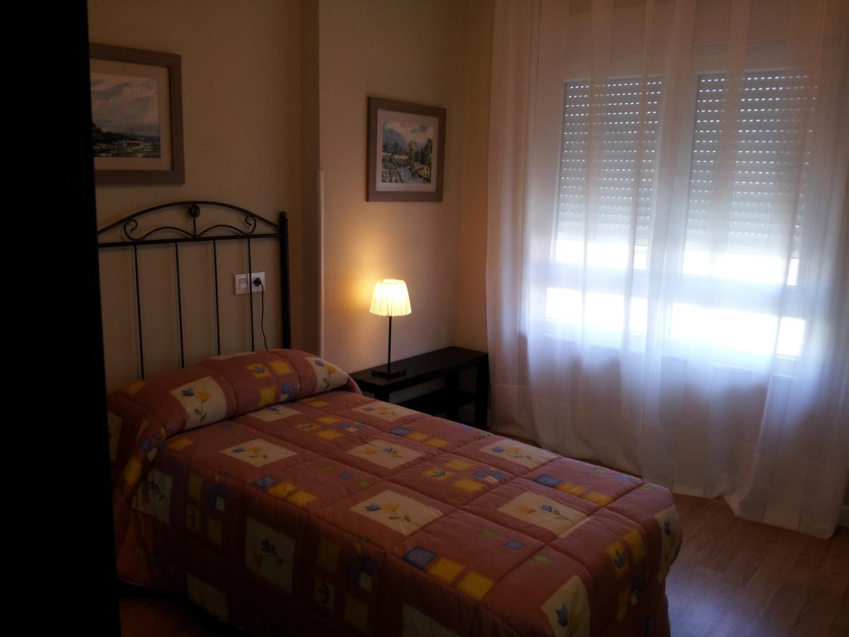 Casona El Gurugu Hotel Luarca Ruang foto