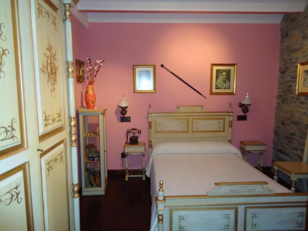 Casona El Gurugu Hotel Luarca Ruang foto